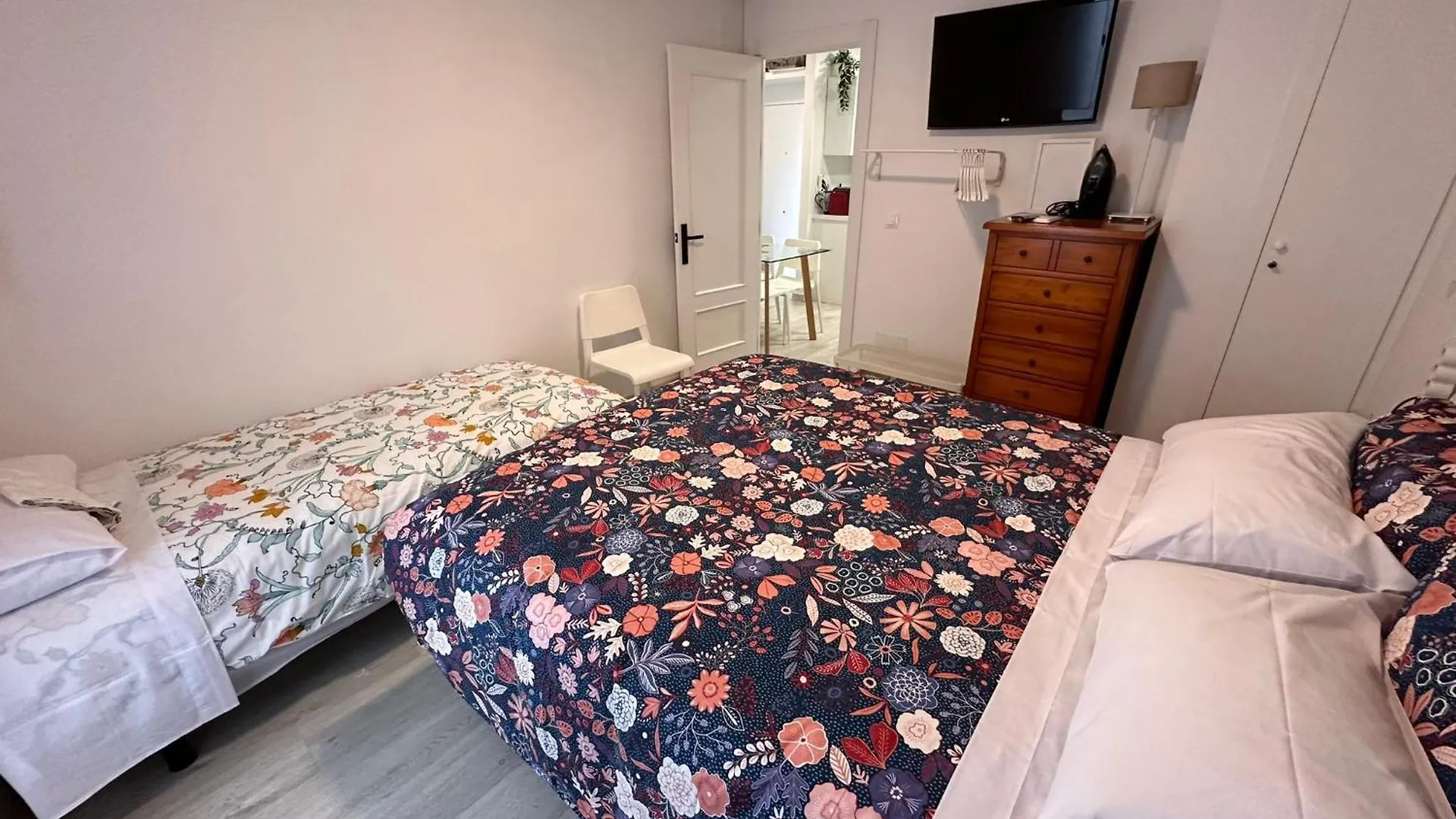 Marmoles Con 5 Puntos Apartment Malaga